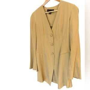 Donna Karan New York 100 silk vintage Blazer EUC BUT needs a dry leaning couple